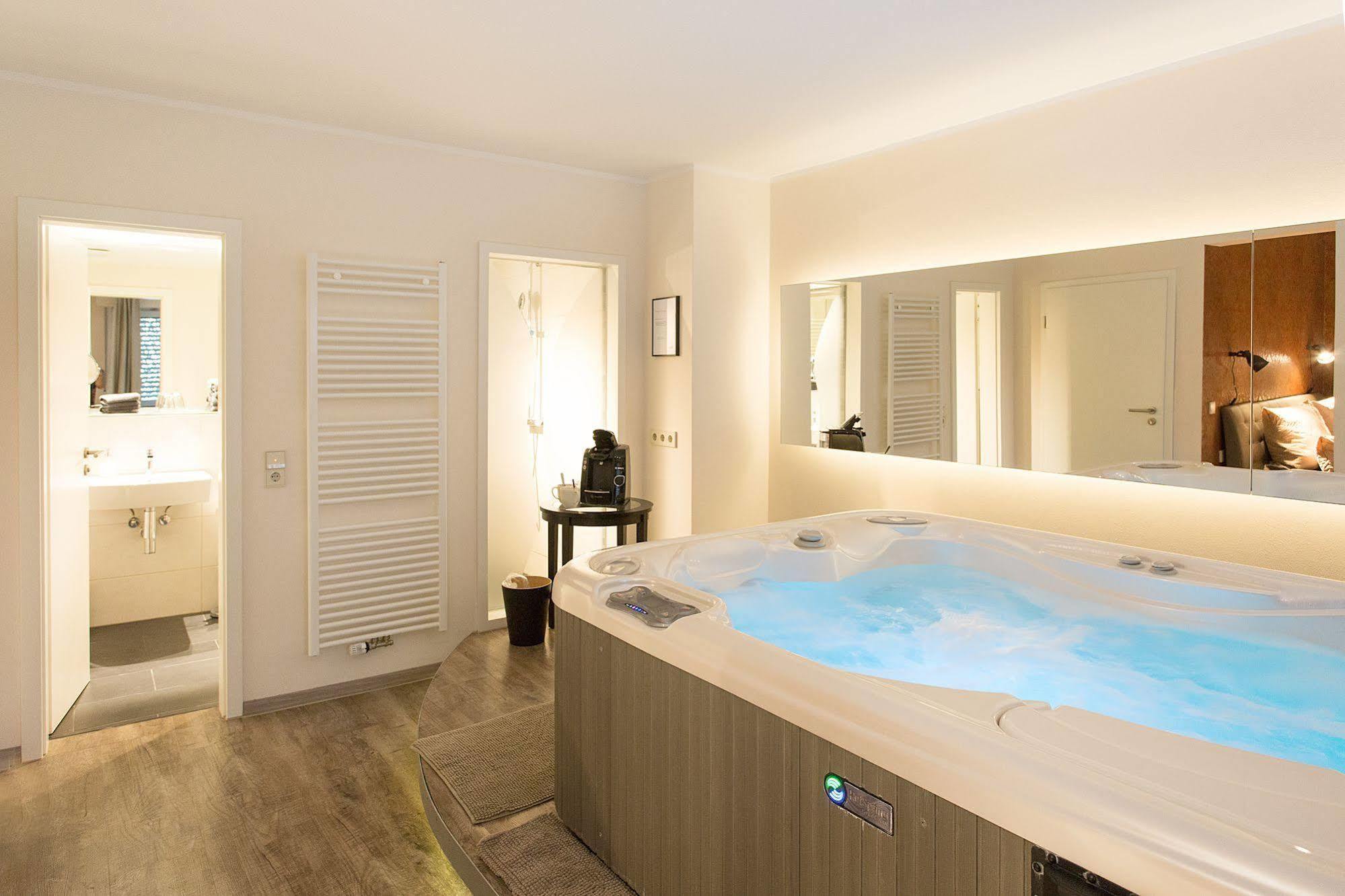 1St Floor Koeln Apartment Ngoại thất bức ảnh