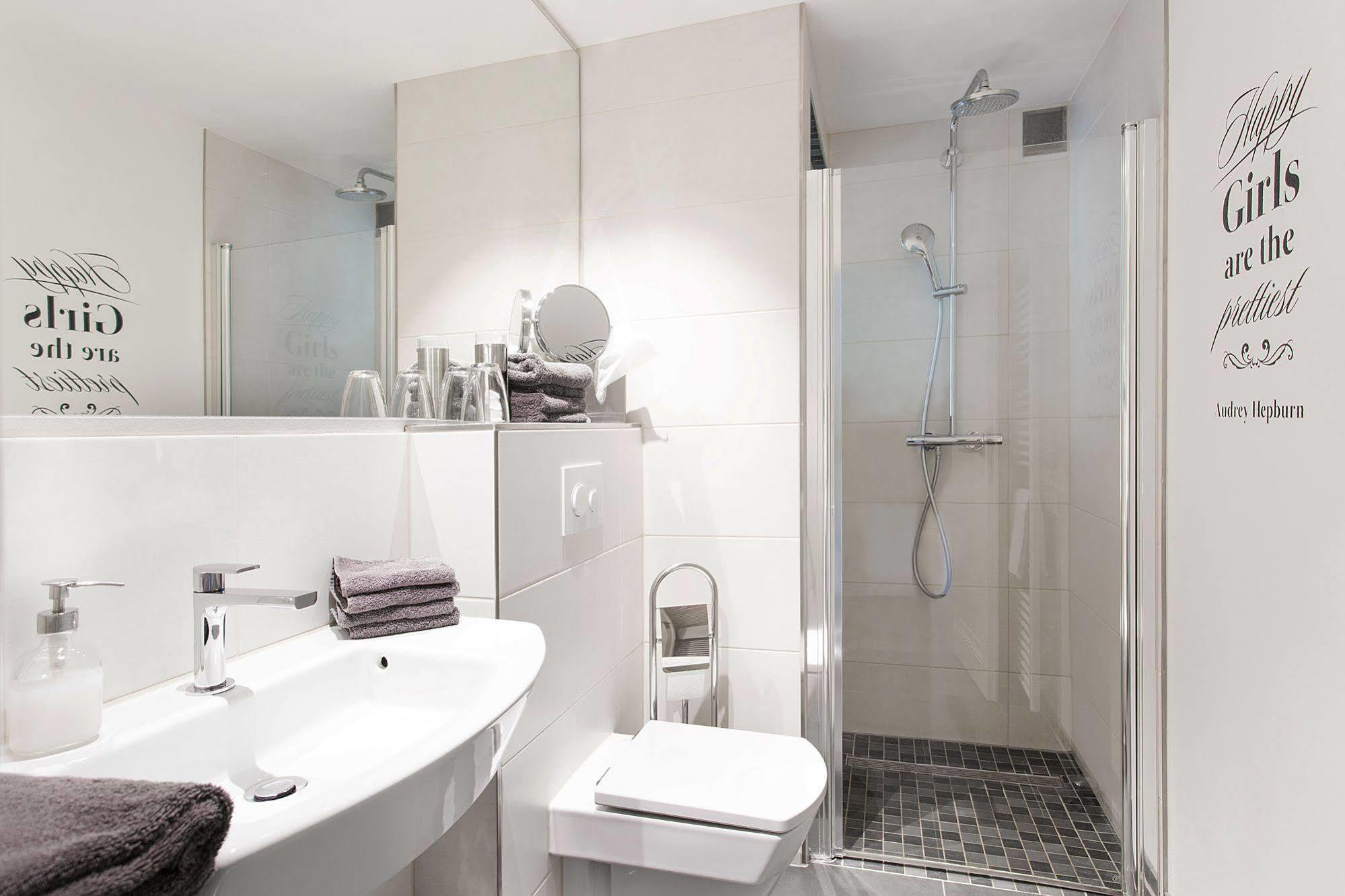 1St Floor Koeln Apartment Ngoại thất bức ảnh